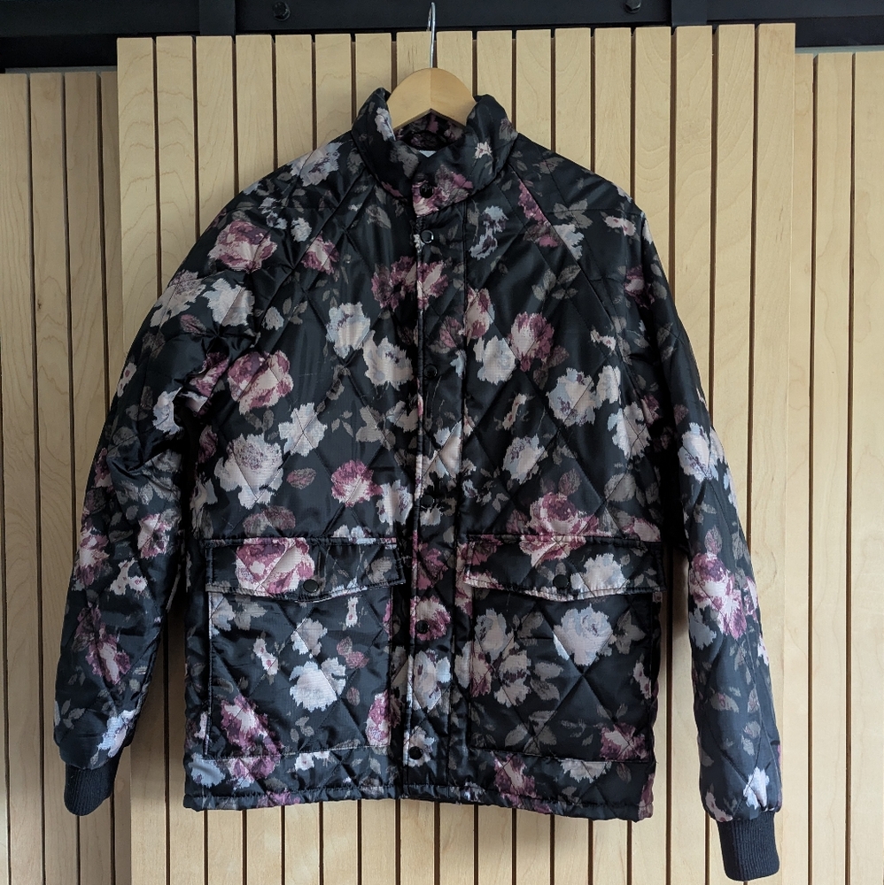 Urban Outfitters Black and Pink Floral Quilted Jacket M Oversized